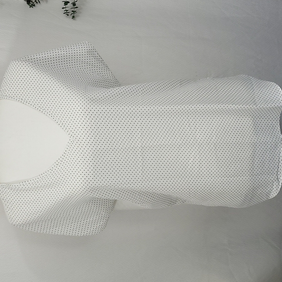 Woman's  Philosophy Rebublic   white v neck polka-dot blouse size small - Picture 3 of 10